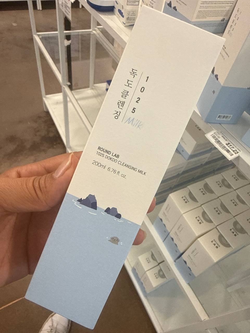 ROUND LAB - 1025 DOKDO CLEANSING Milk