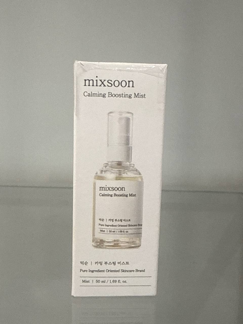 Mixsoon Calming Boosting Mist 50 ml, um spray facial coreano focado em hidratação e accalmamento para peles sensíveis ou ressecadas.