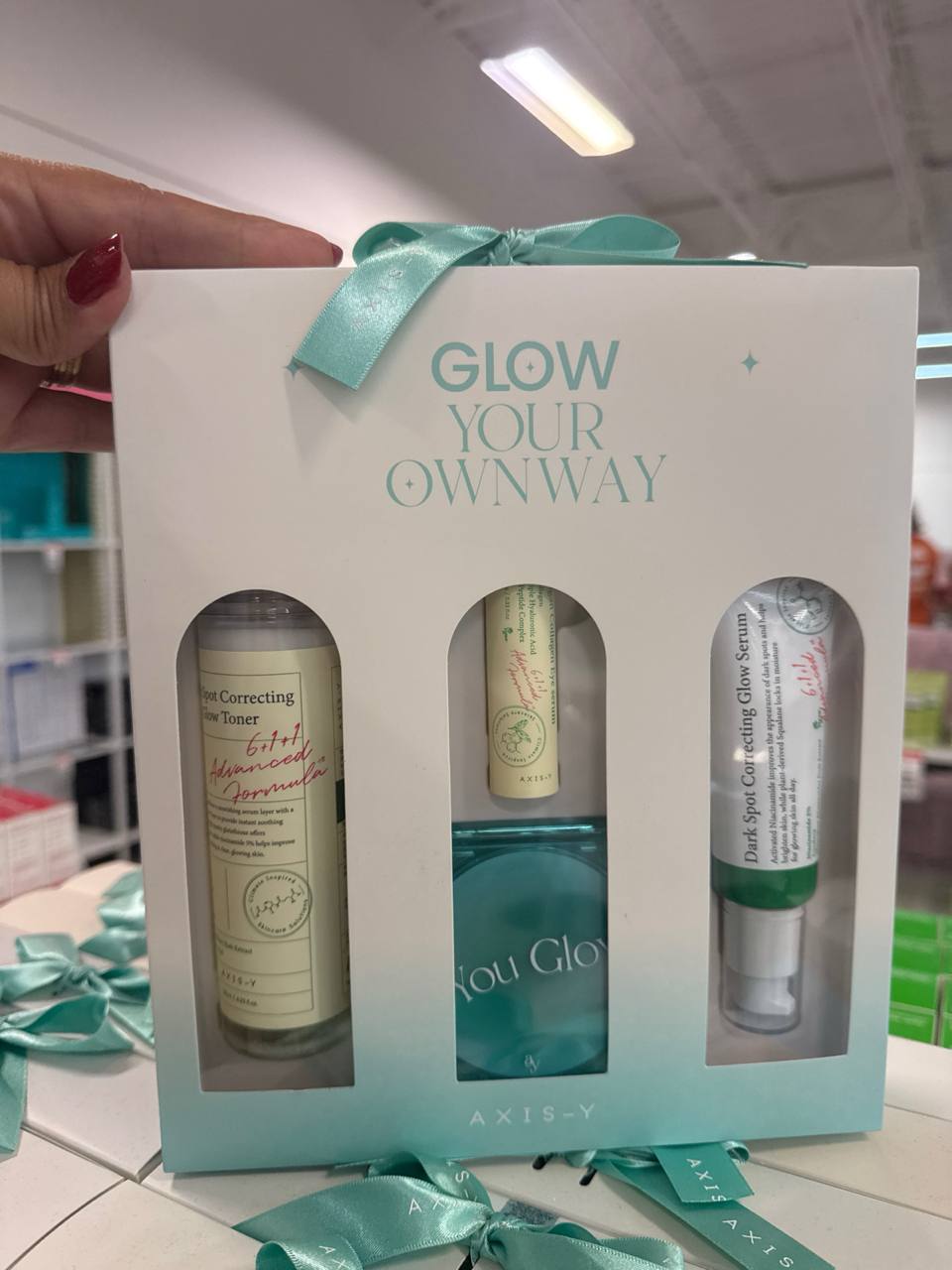 AXIS-Y Glow Your Own Way Beauty Box