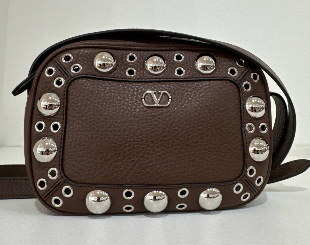 CROSSBODY