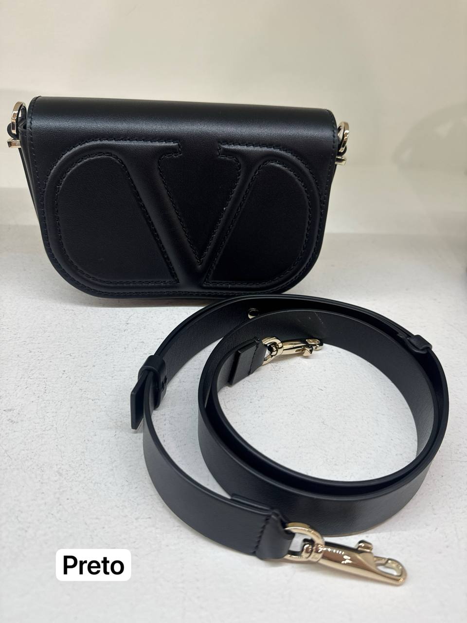 CROSSBODY