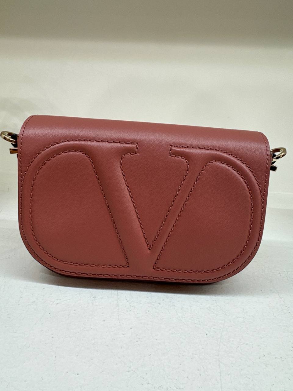 CROSSBODY