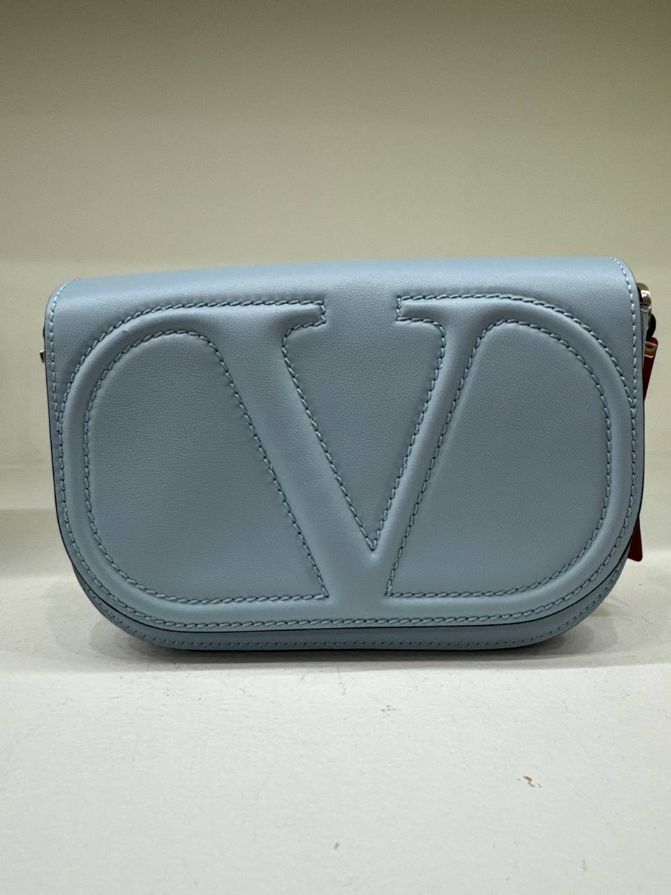 CROSSBODY