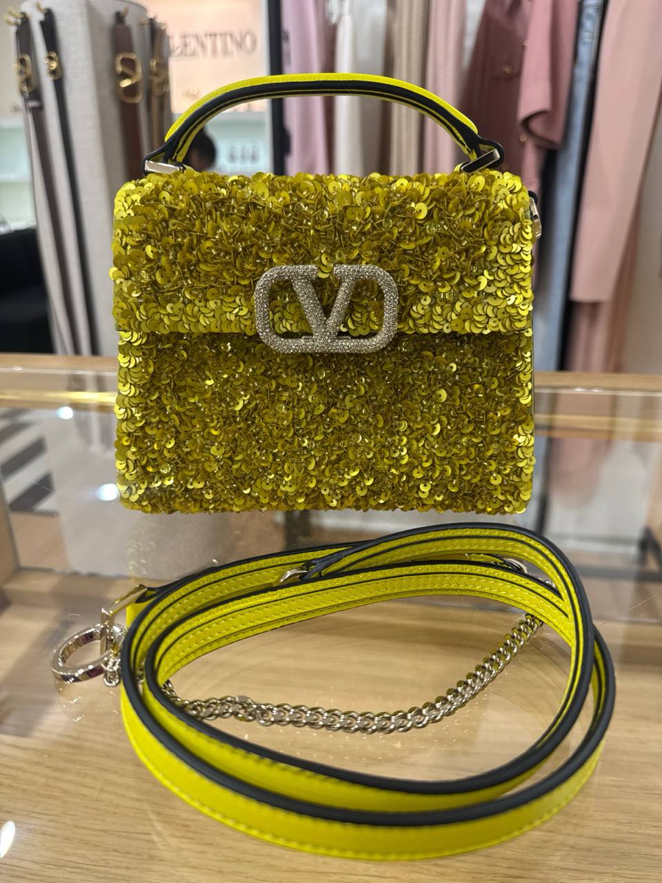 acompanha alça transversal