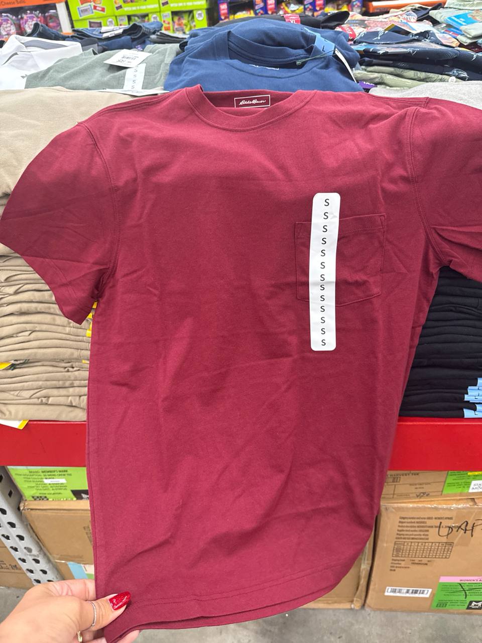   camiseta cor única manga curta   com bolso   Eddie Bauer