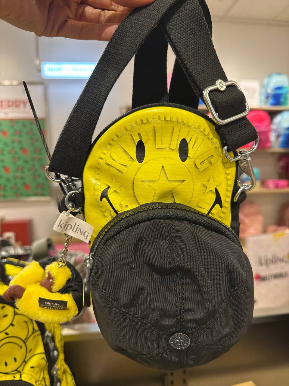 CAP BAG