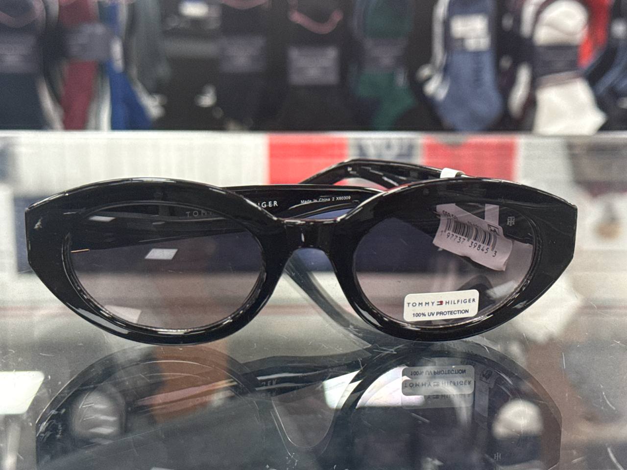 Óculos de sol com case