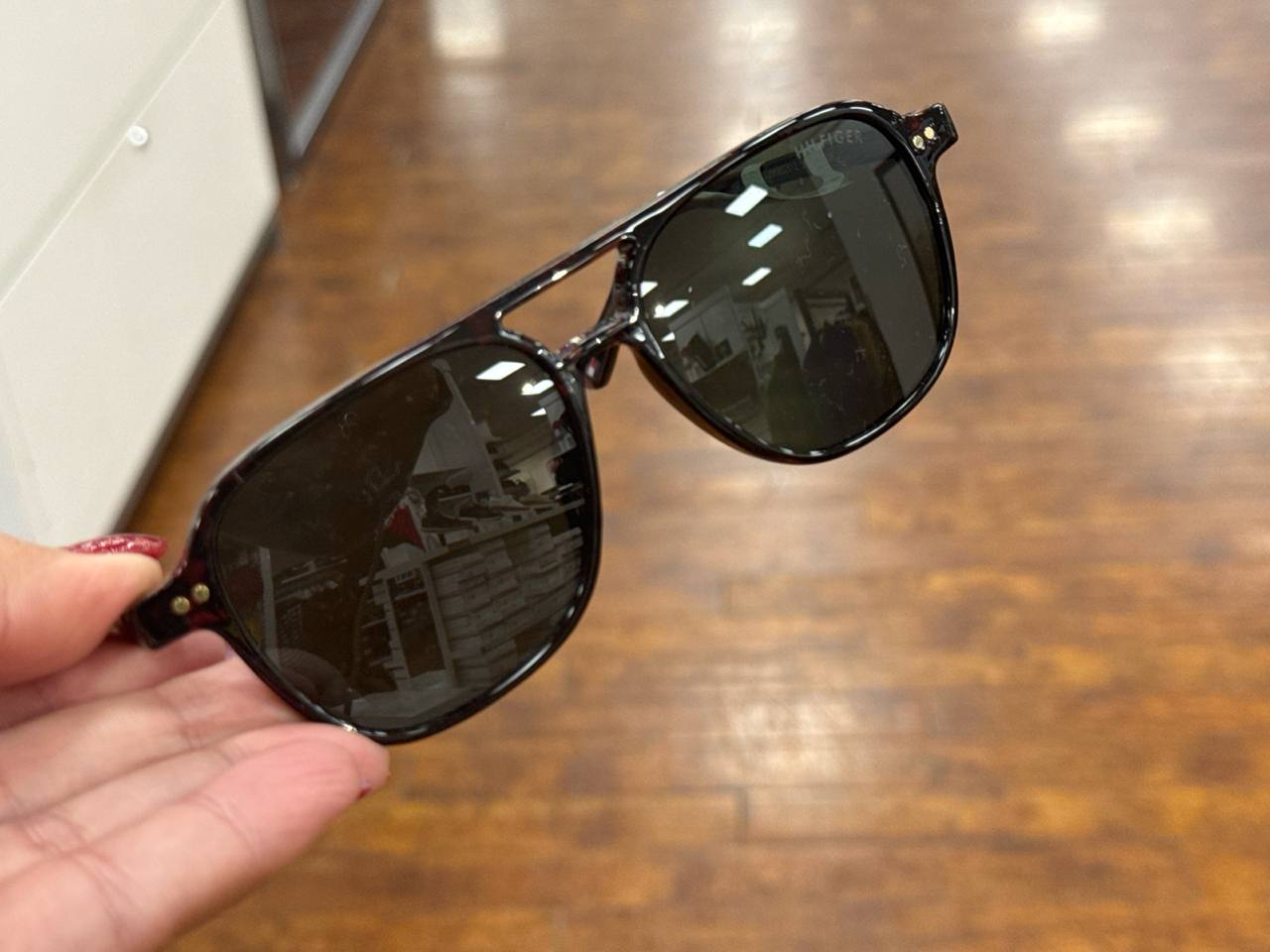 Óculos de sol com case