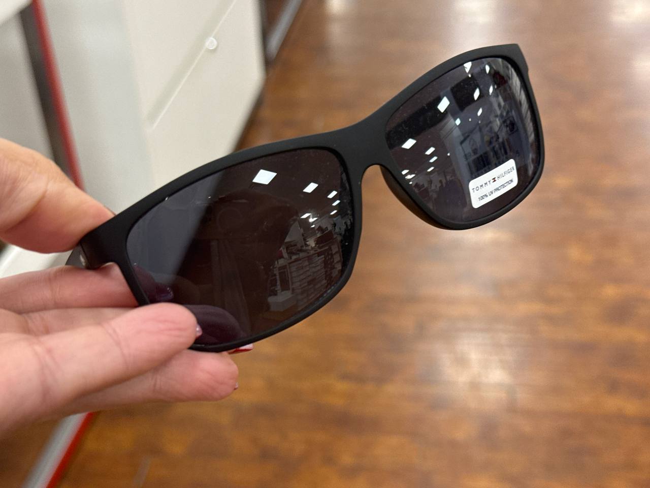 Óculos de sol com case