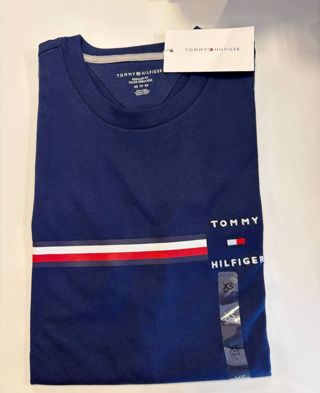 Camiseta Regular Fit Gola U