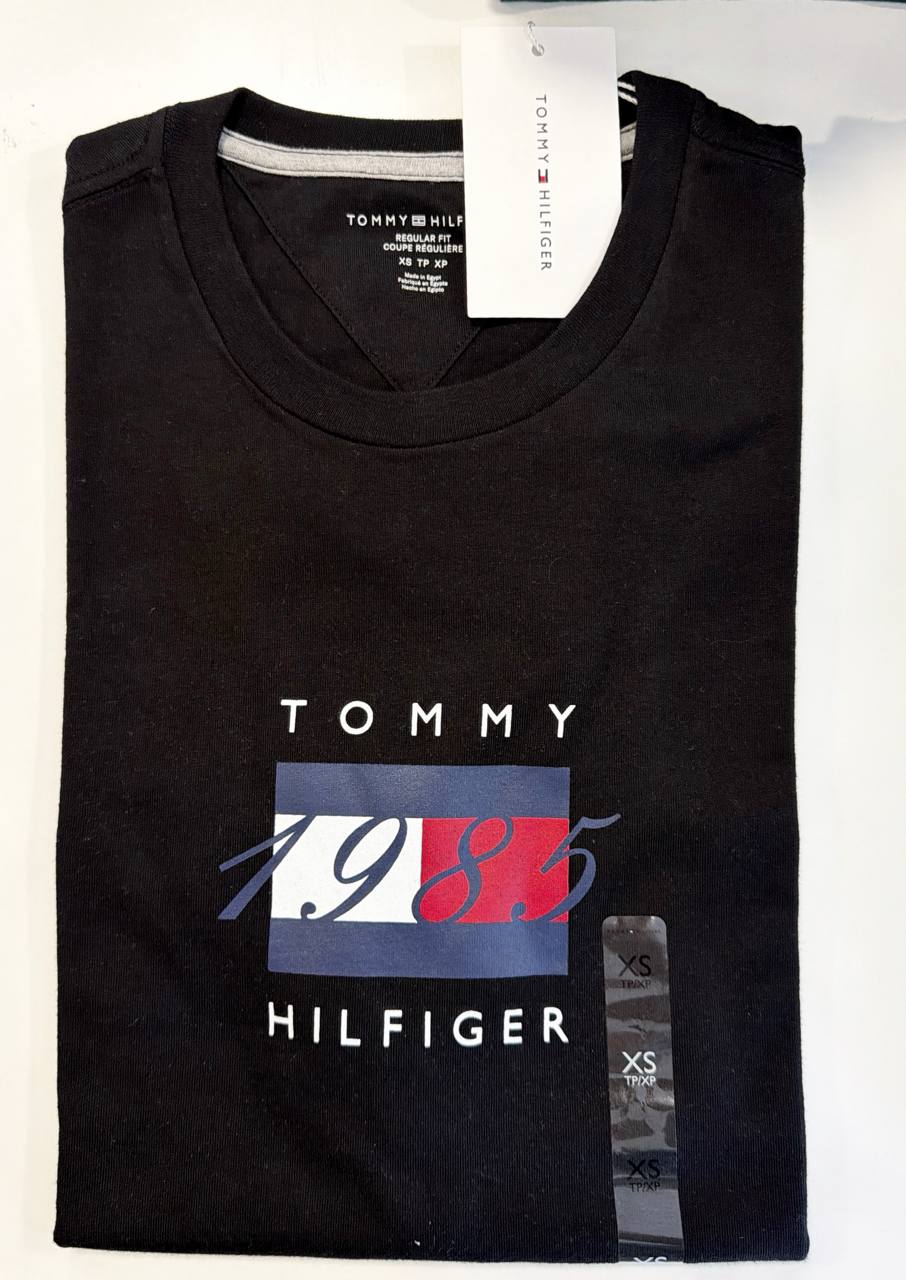 Camiseta Regular Fit Gola U