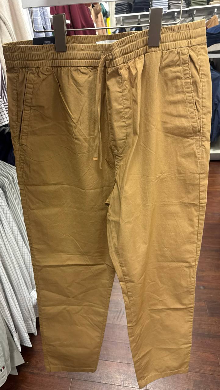 Calça de Sarja com cordinha funcional
