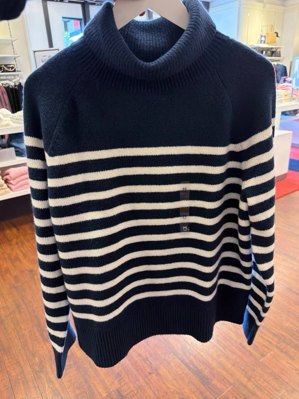 Blusa de linha de gola alta