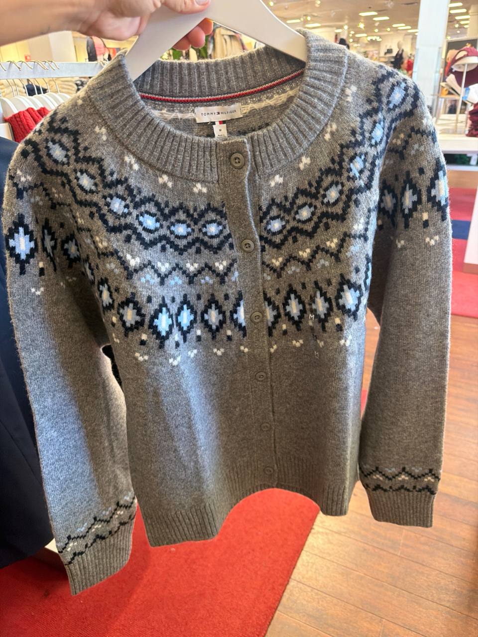 Blusa de linha com botão