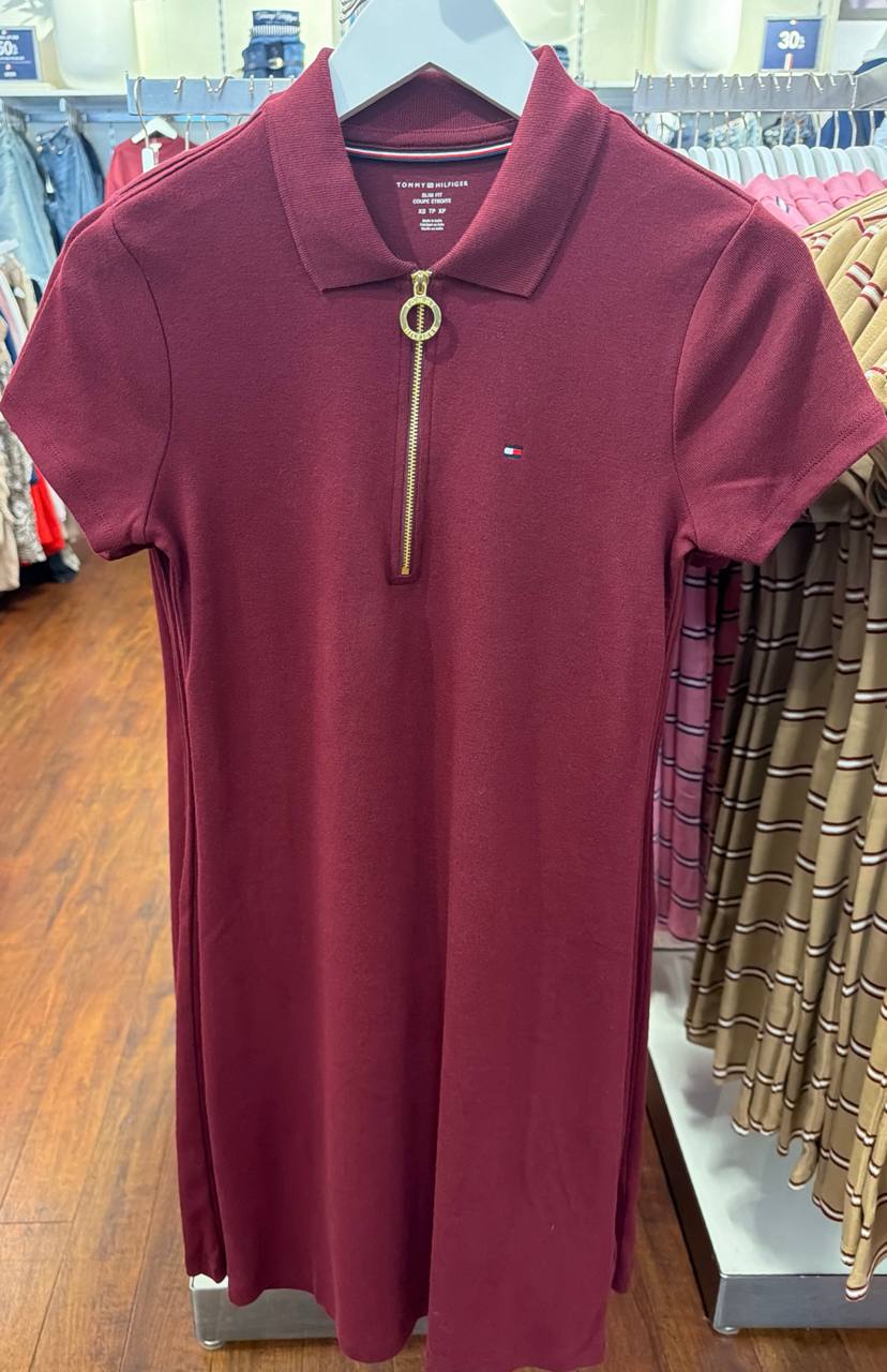 Vestido com gola polo