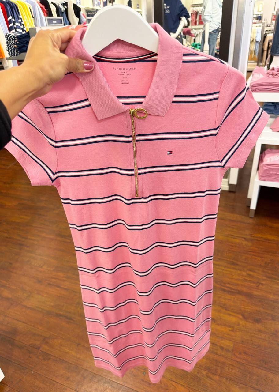 Vestido com gola polo