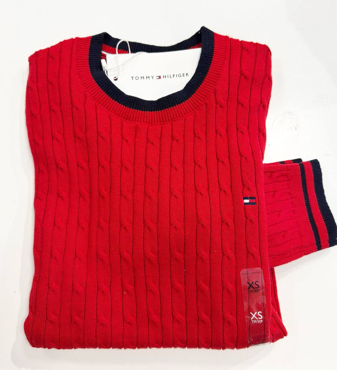 Suéter tricot trançado manga longa