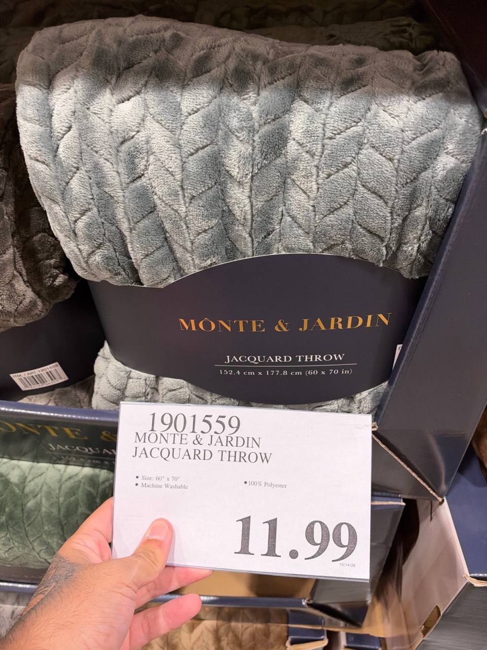 Costco - Monte & Jardin Jacquard Throw