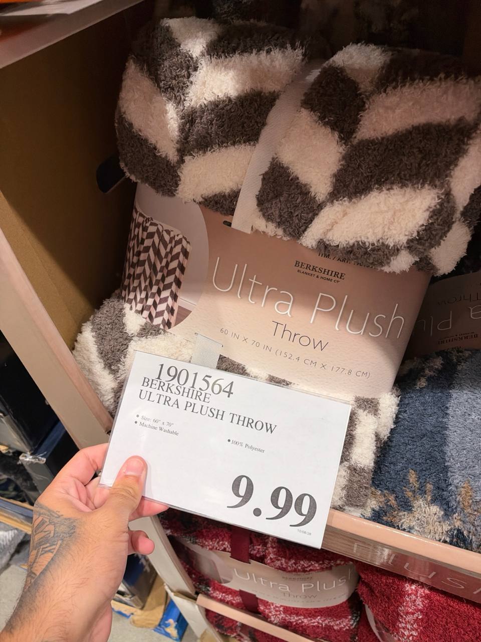 Costco - Berkshire Ultra Plush Throw