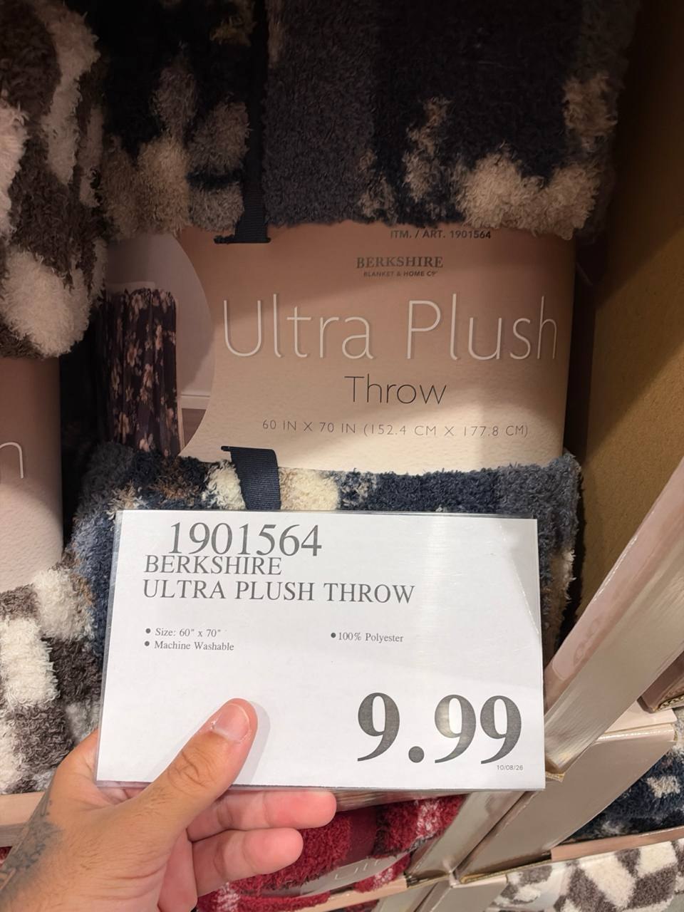 Costco - Berkshire Ultra Plush Throw