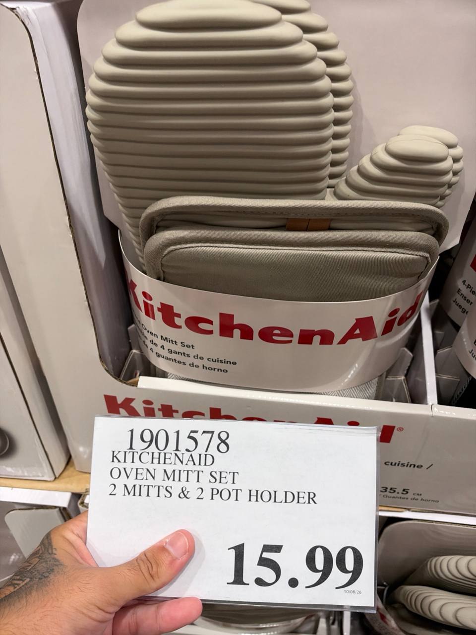 Costco - KitchenAid Oven Mitt Set