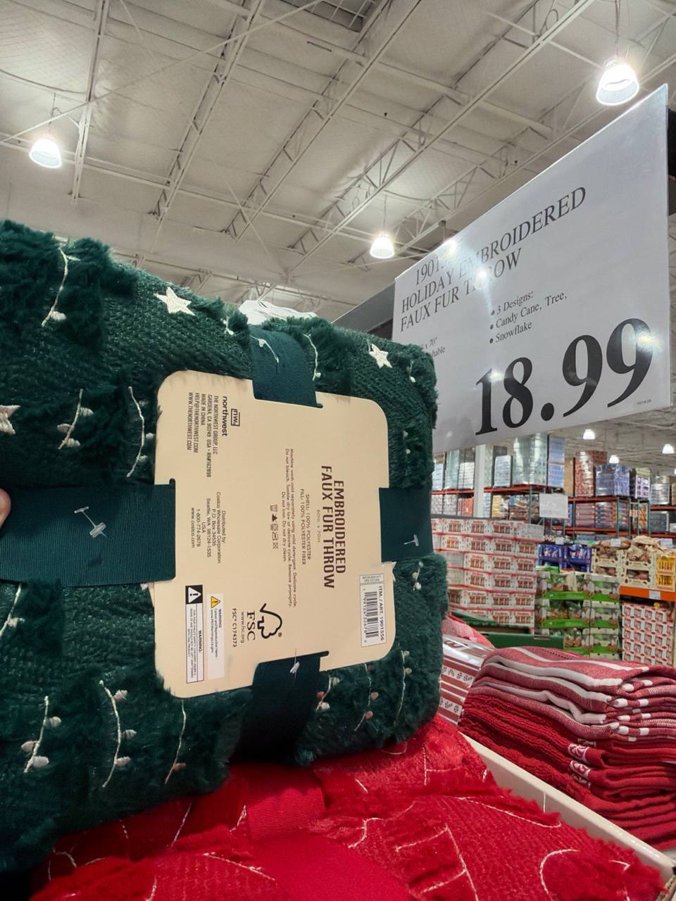Costco - Holiday Throw