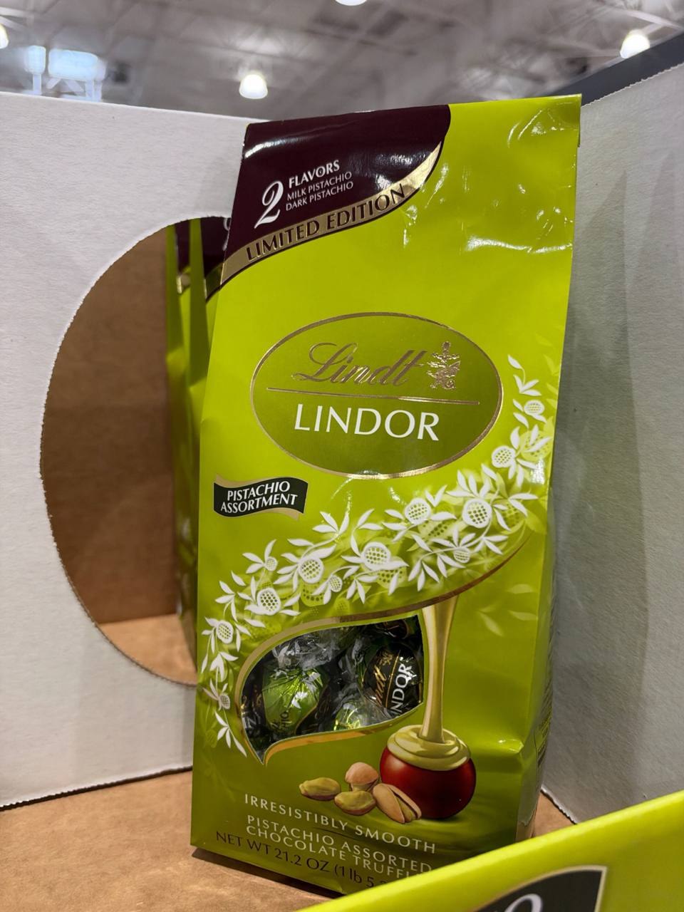 Costco - Lindt Lindor Pistachio