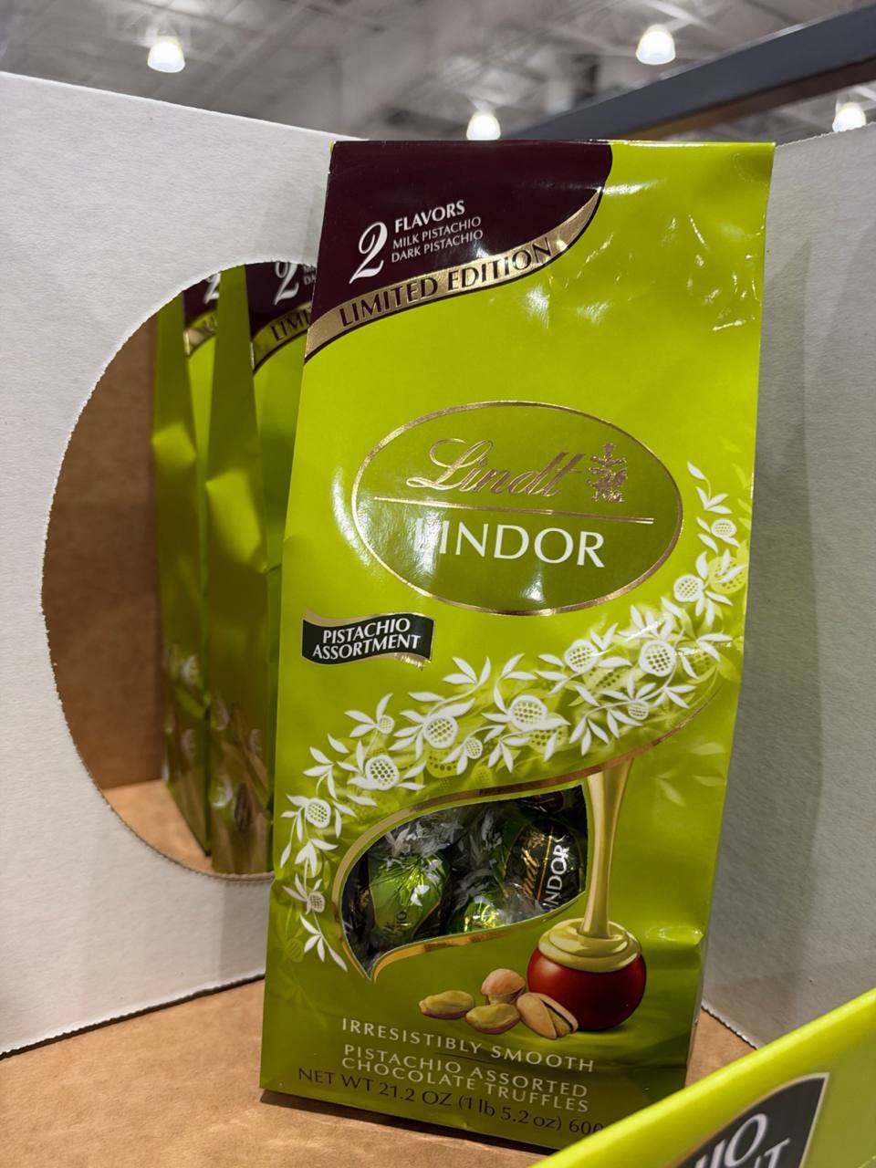 Costco - Lindt Lindor Pistachio