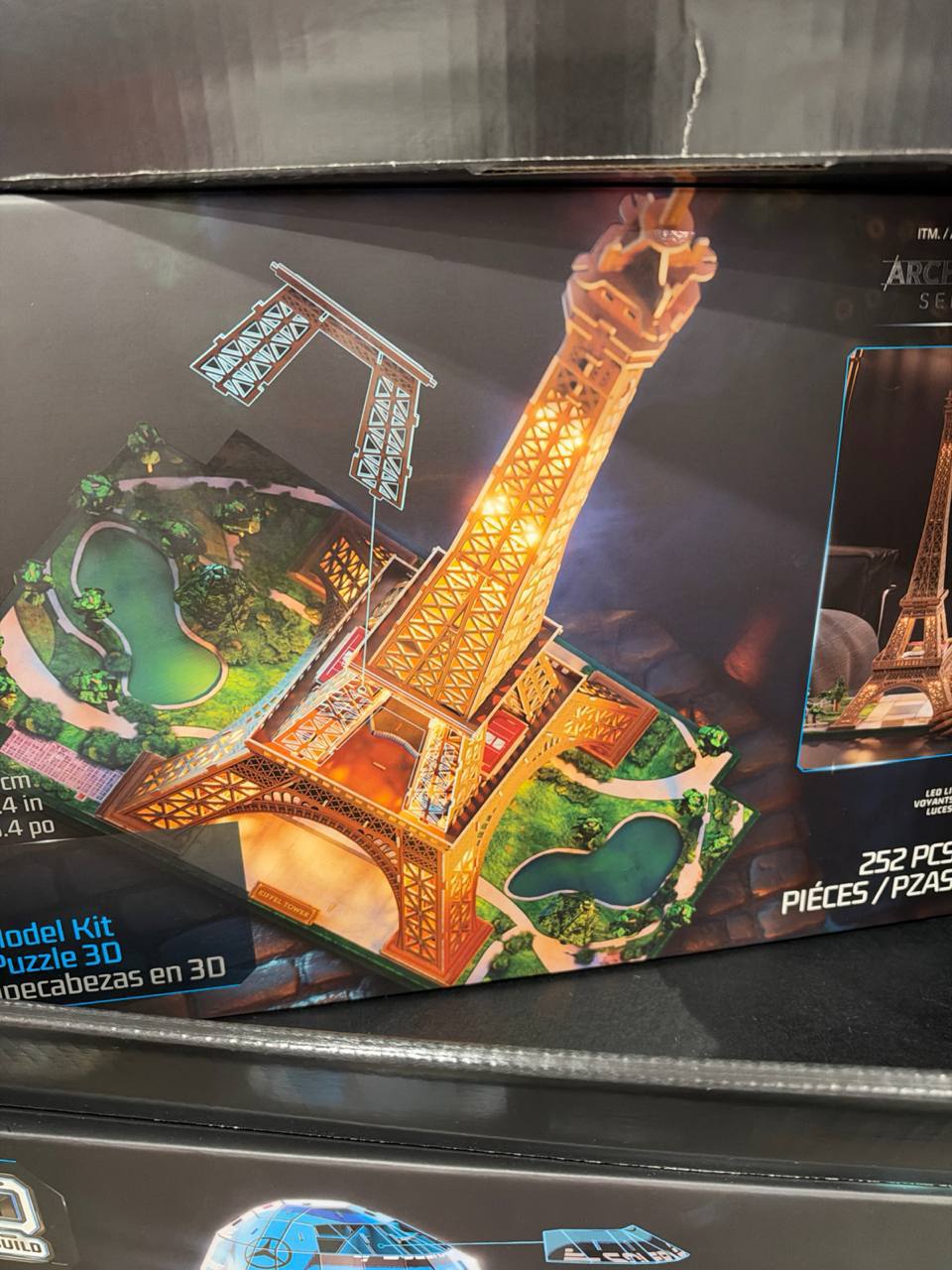 Costco - 4D Build Architect Series: Torre Eiffel com Luzes LED
