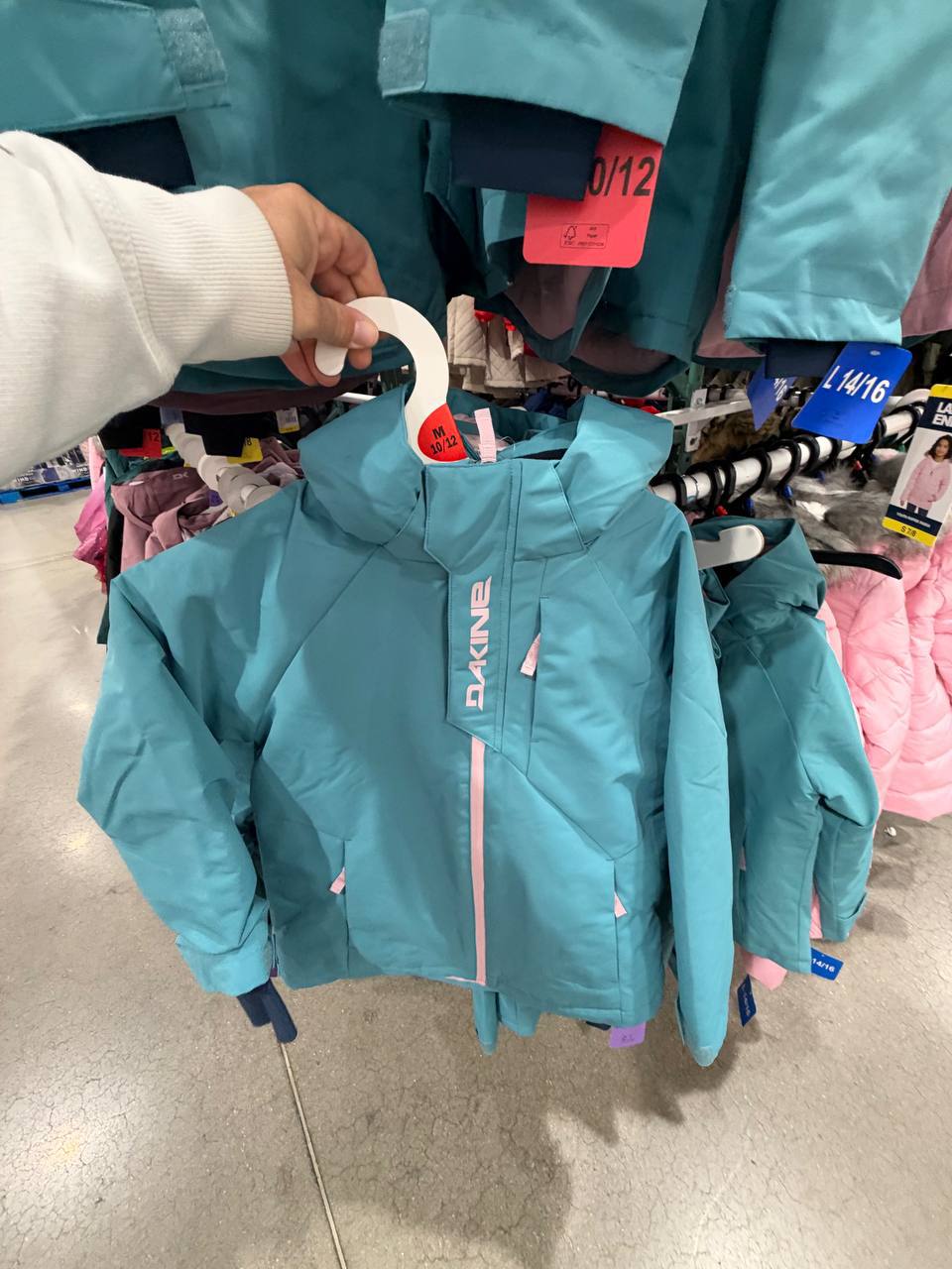 Costco-  Jaqueta Dakine
