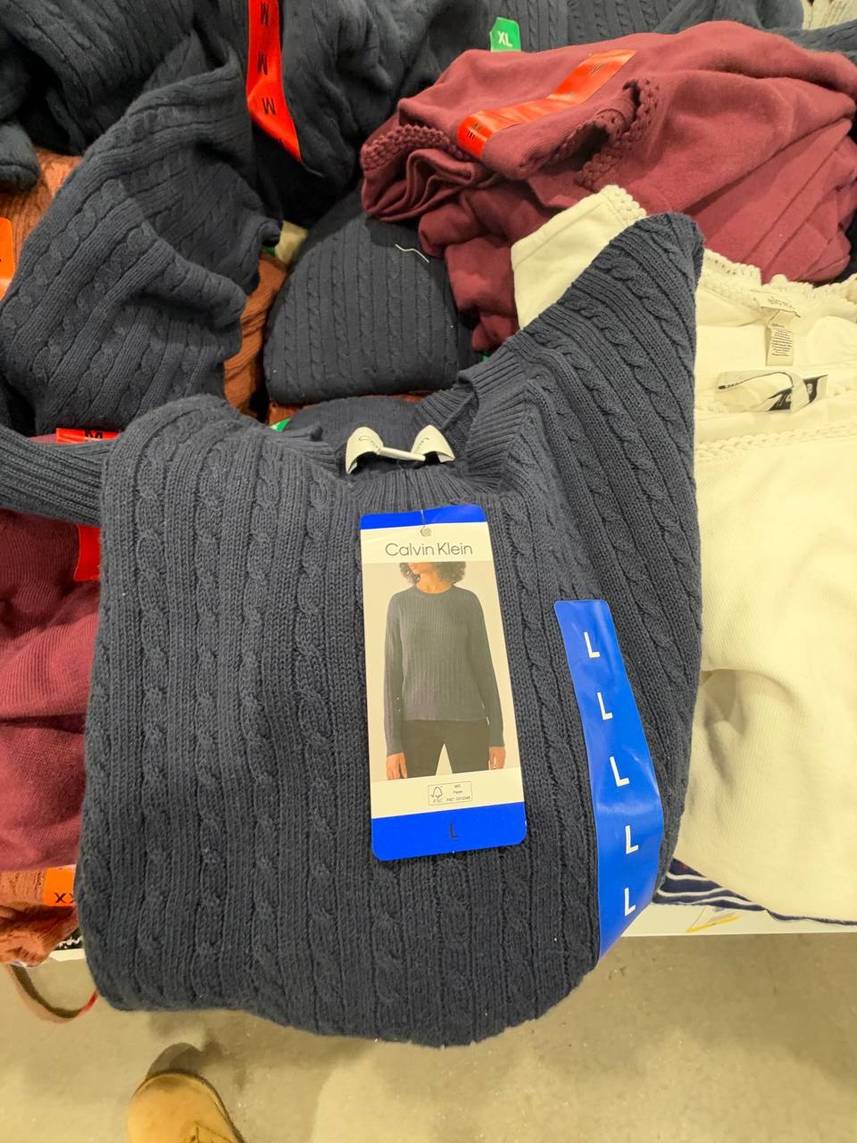 Costco Fem - Calvin Klein Sweater