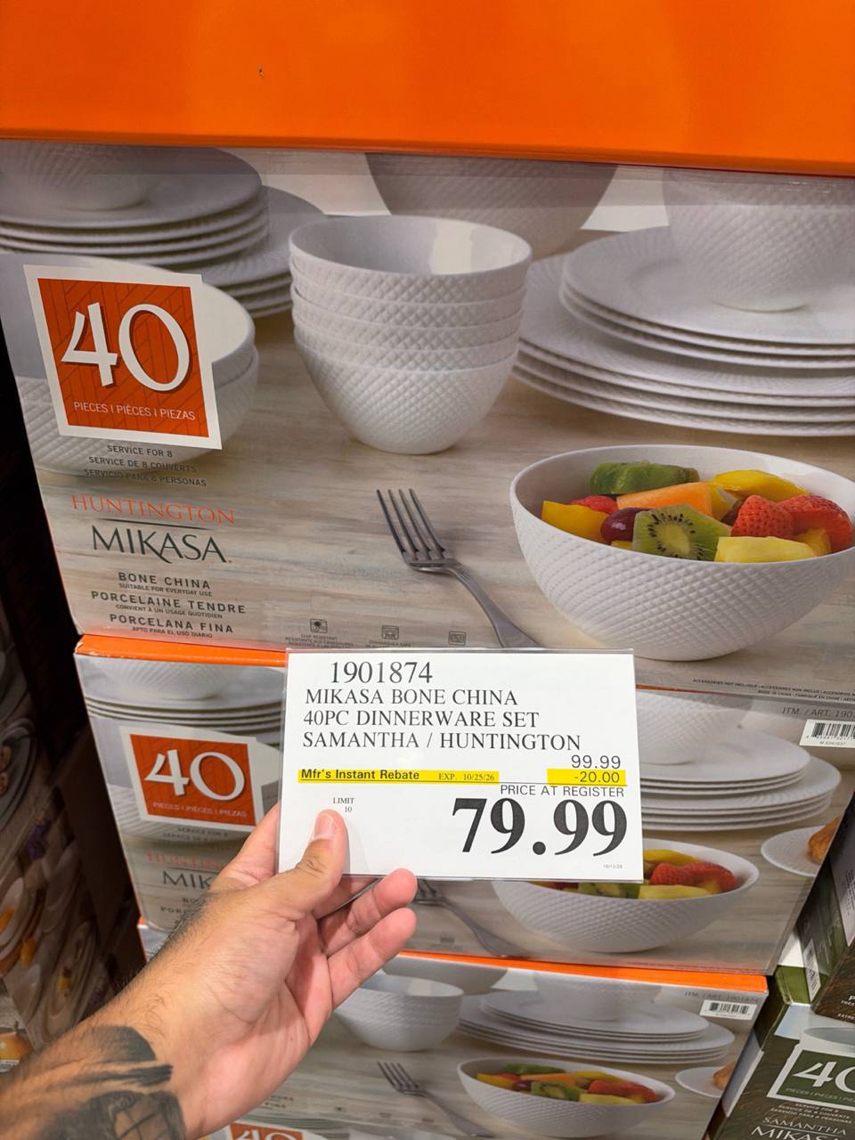 Costco- Mikasa Bone China 40pc Dinnerware Set Samantha / Huntington