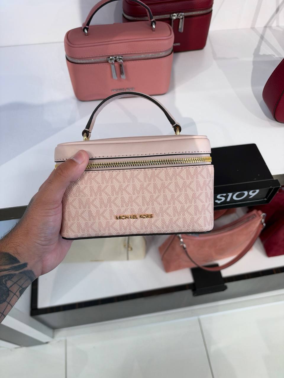 Mk - Bolsa Vivi Crossbody