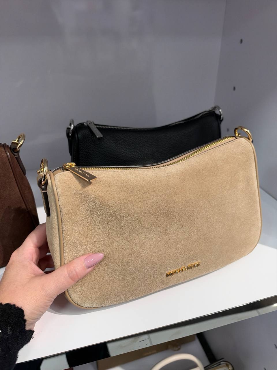 Mk - Bolsa Carmela Shoulder (Maior)