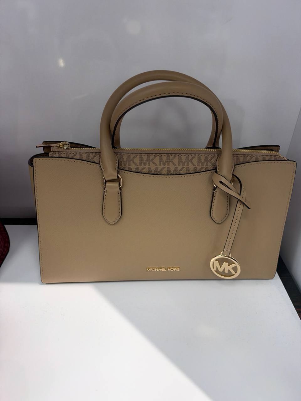 Mk - Bolsa Arden Handbag (Maior)
