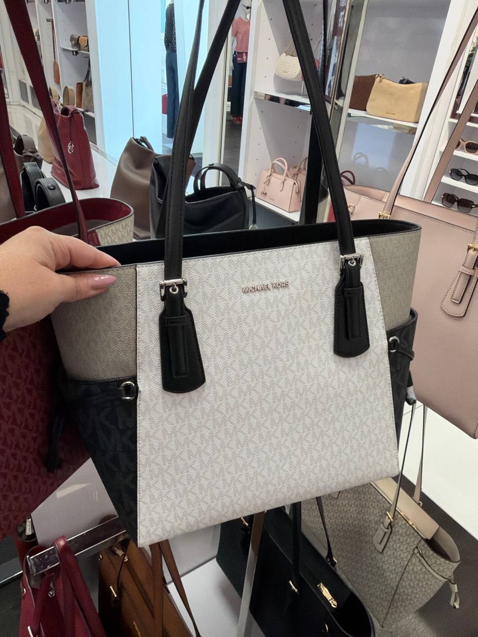 Mk - Bolsa Voyager Tote