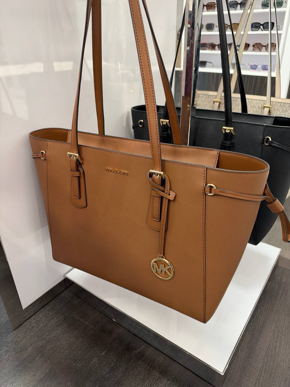 Mk - Bolsa Voyager Tote