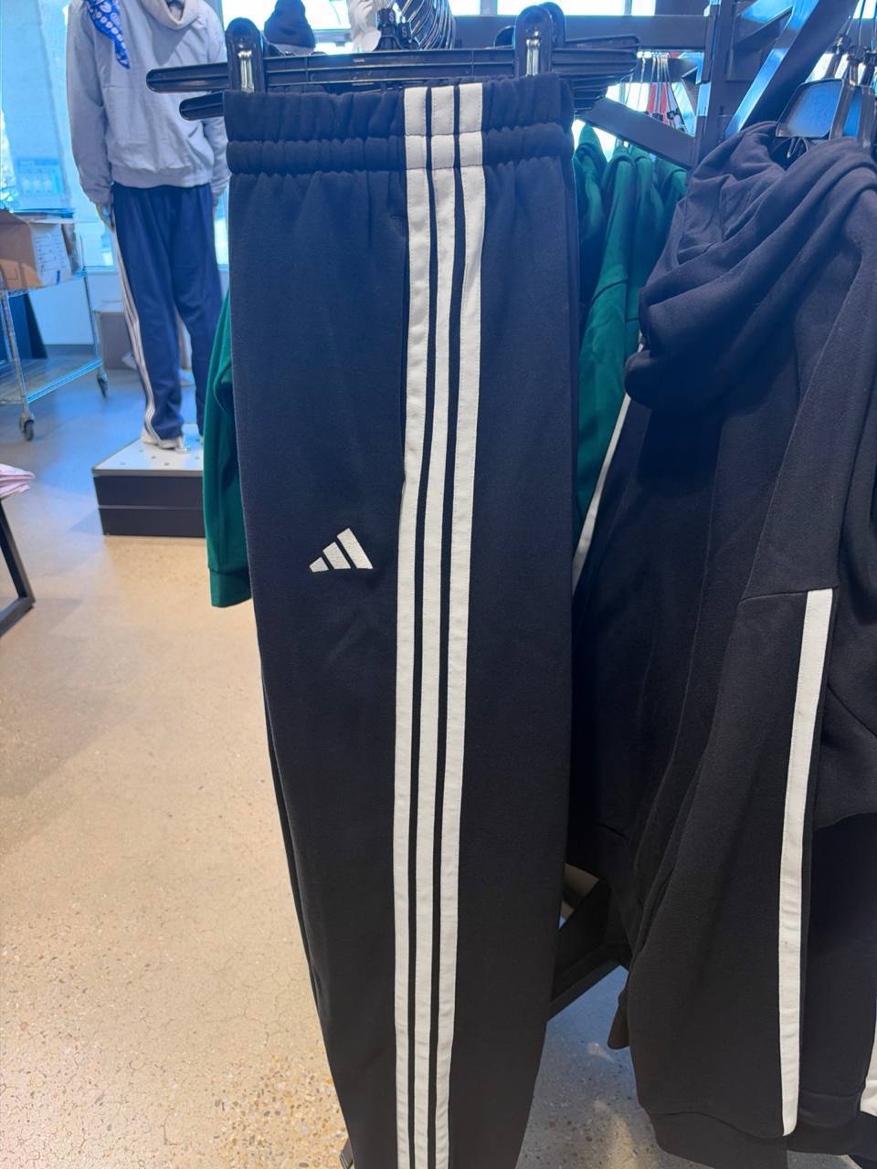 Adidas Fem - Calça de Moletom