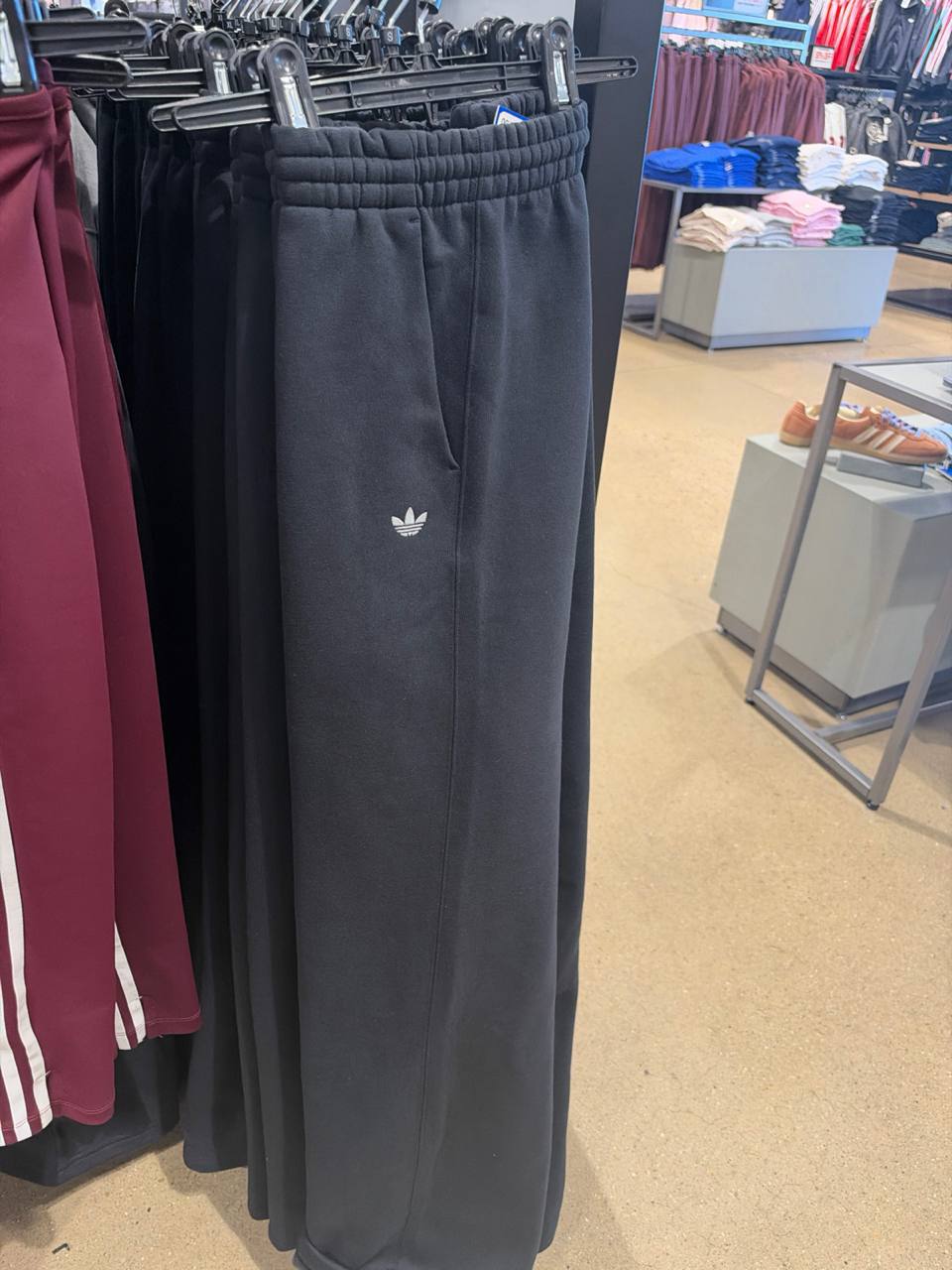 Adidas Fem - Calça de Moletom