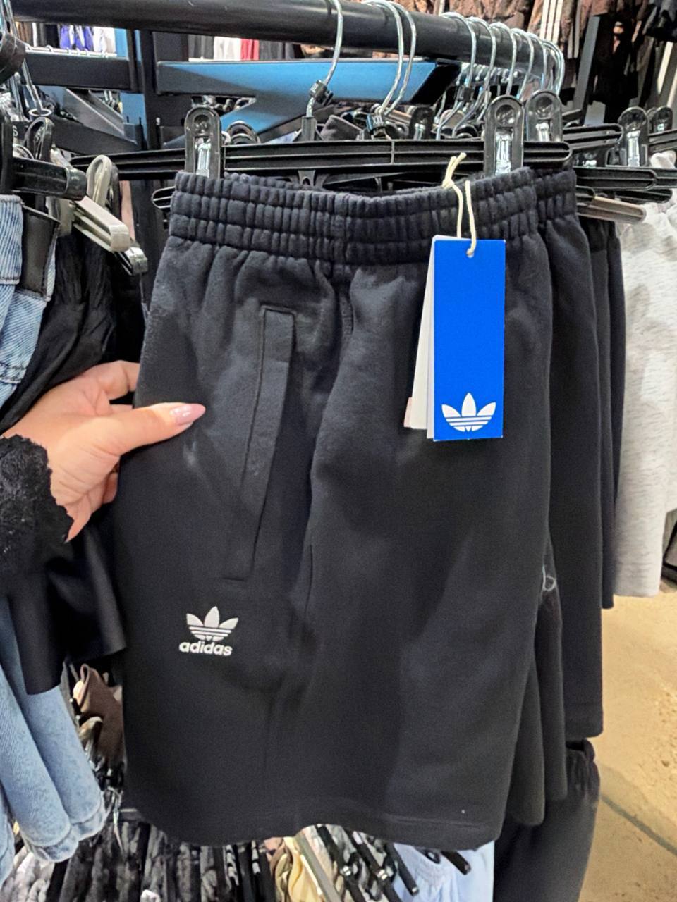 Adidas Fem- Shorts
