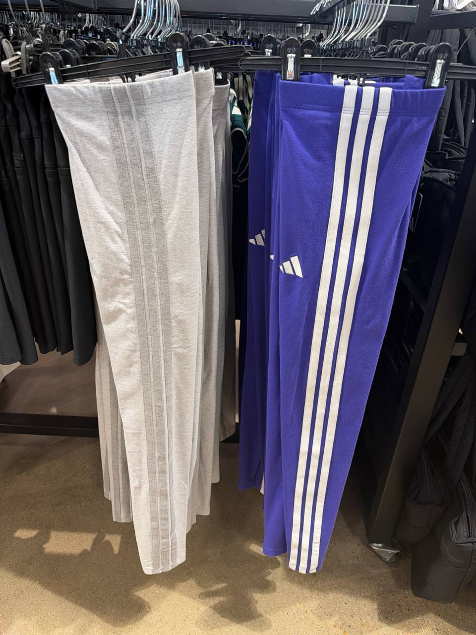 Adidas Fem- Calça Legging (BRANCA)