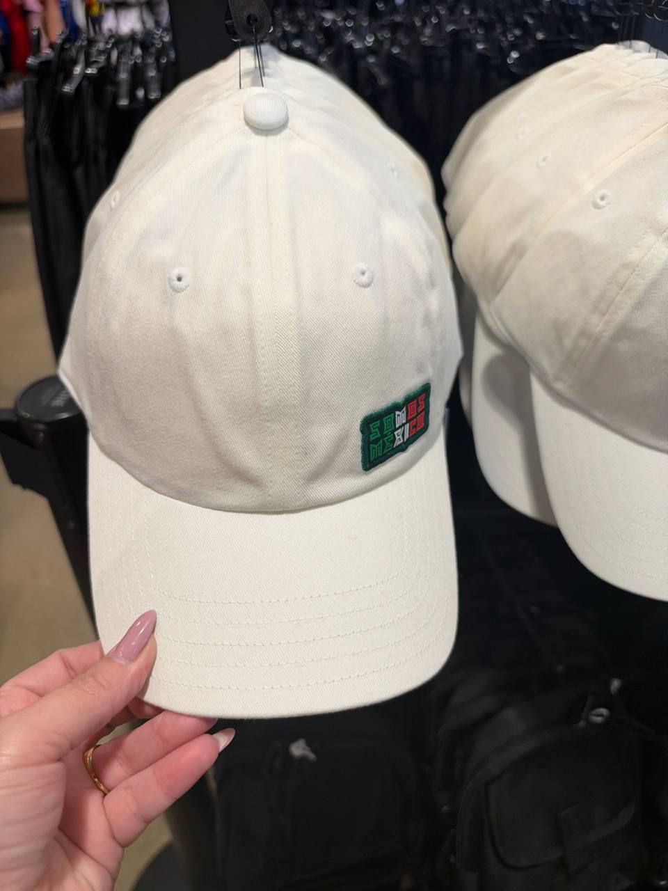 Adidas- Boné
